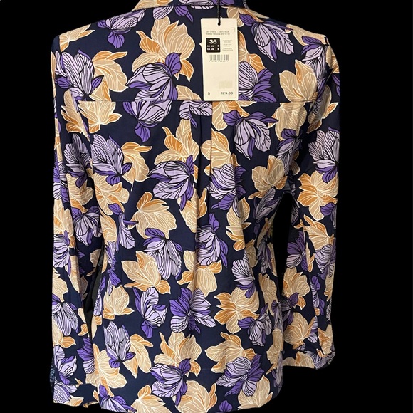 Fitted, button down woman’s shirt from Olsen - Picture 2 of 3